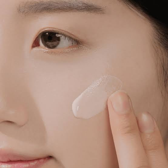 SKIN1004 - Madagascar Centella Tone Brightening Tone Up Sunscreen